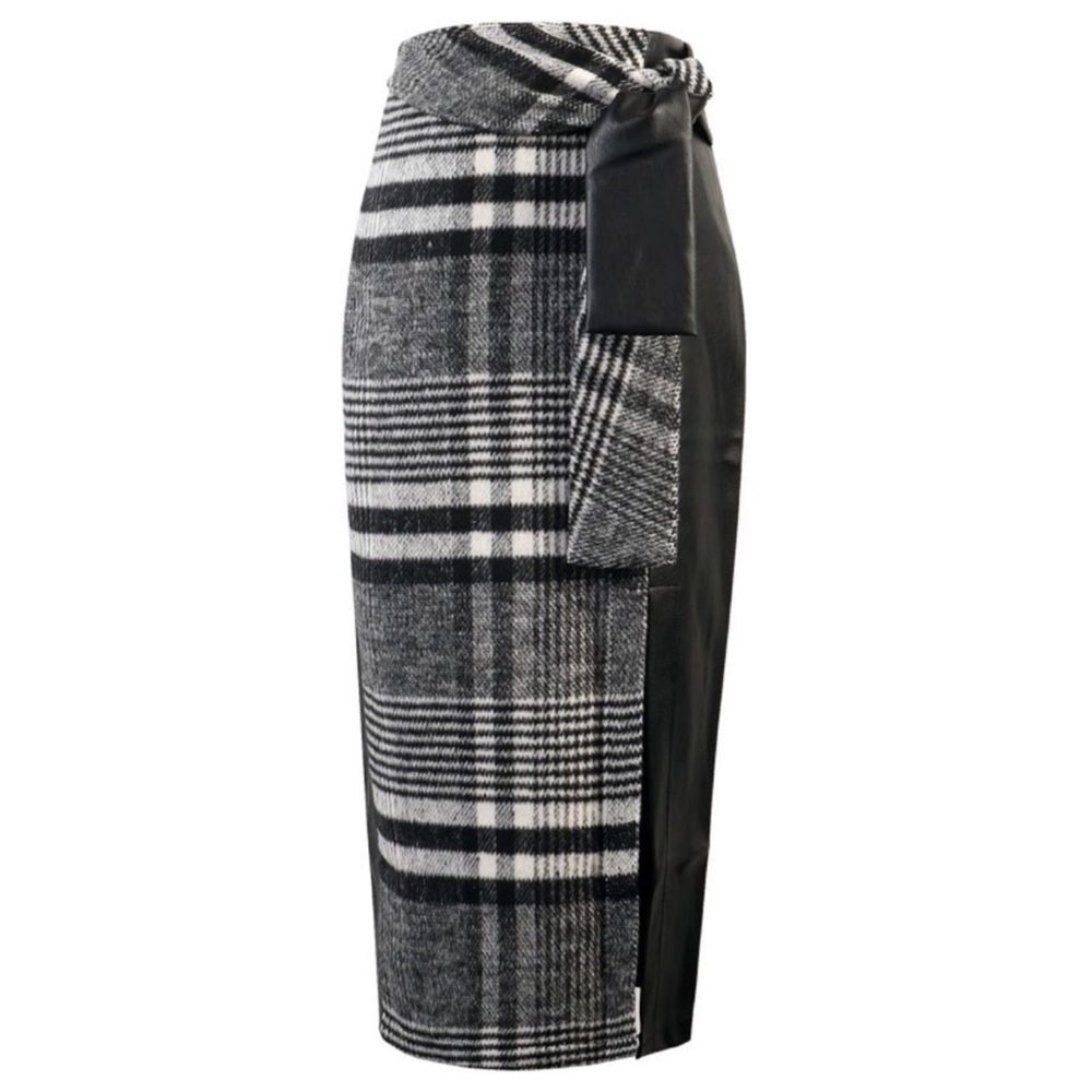💕 The ANNLA Cashmere Blend Vegan Leather Skirt - Picture 4 of 10